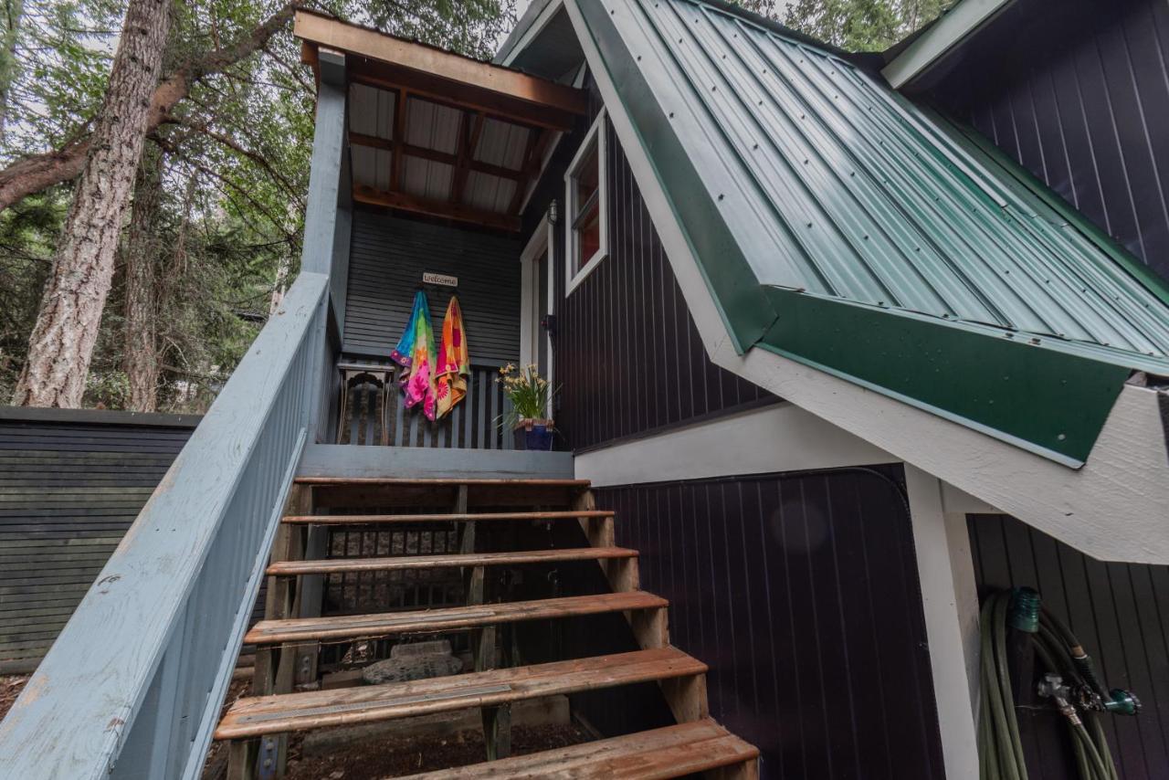 Salt Spring Carriage House B&B Ganges Exteriör bild